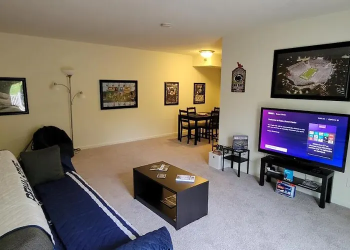 Lion\'S Den! 3 Bd 2 Bth Apartment